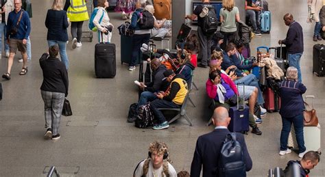 Gb: nuovo sciopero dei macchinisti, disagi per i viaggiatori.